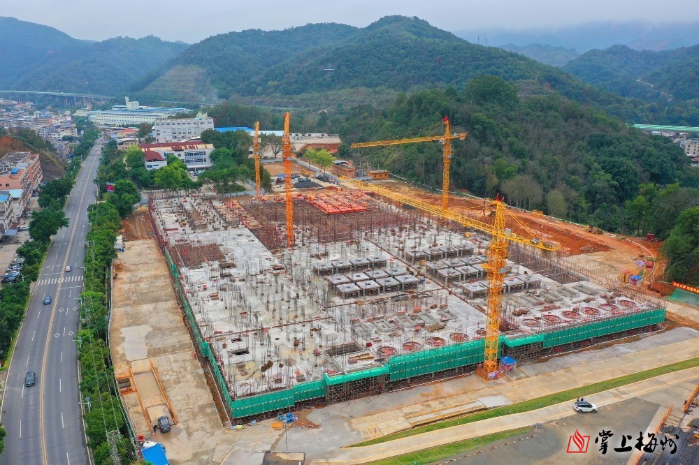 “新春走基层·企业行”全媒体采风团走进中国智慧体育科技领导者科技